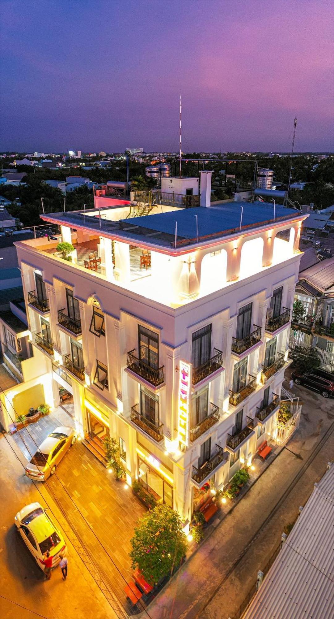 Ruby Hotel Vĩnh Long Exterior foto